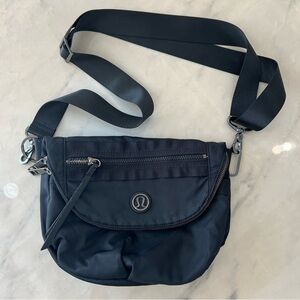 Lululemon, Women’s, Festival Bag, Black, Nylon, Shoulder, Crossbody, Bag.